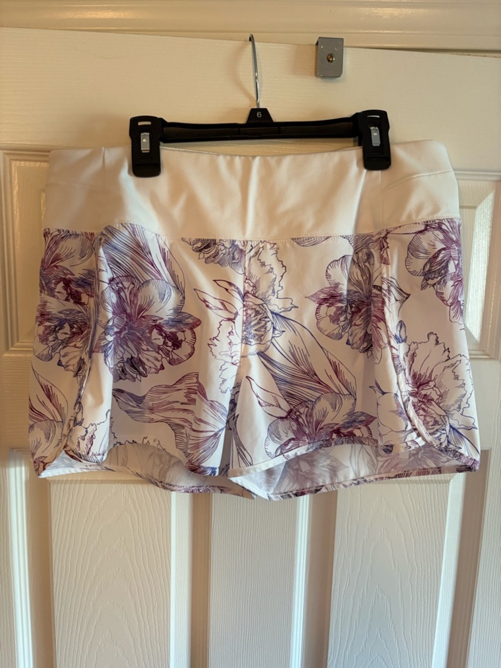 Calia by Carrie Underwood Stay the Path Floral Print White & Purple Women Short - Picture 2 of 10